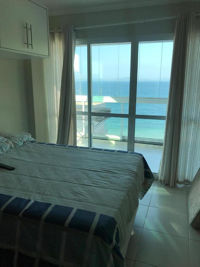 شقة Apartamento Pe Na Areia Em أرايال دو كابو المظهر الخارجي الصورة